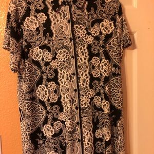 Avenue button down dress with collar.